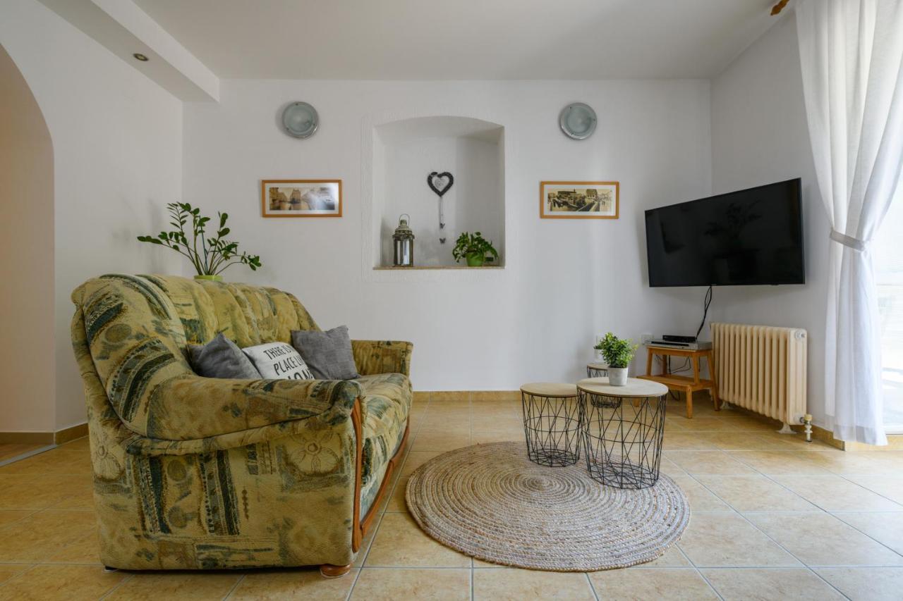 Apartman Aleksandra Pula Ngoại thất bức ảnh
